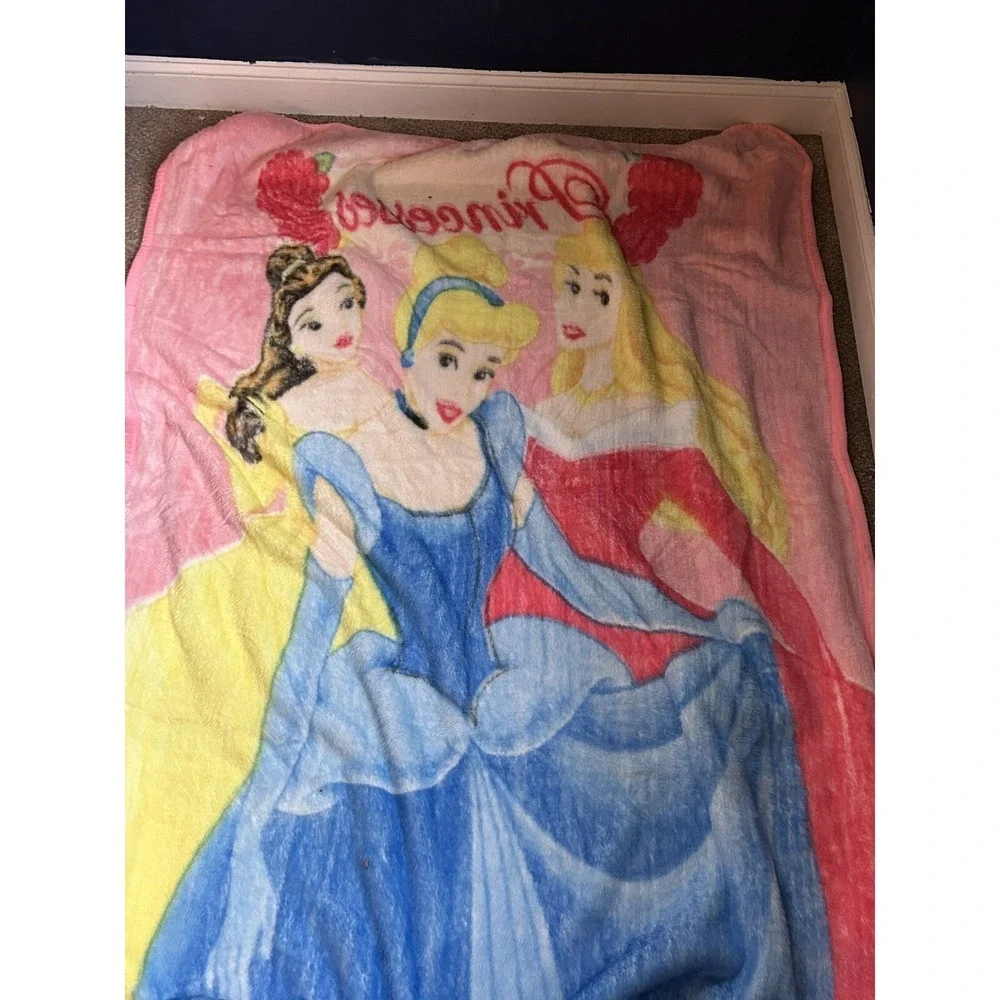 Vintage Disney‎ Large Throw Blanket Princess Aurora Cinderella and Belle 1990's